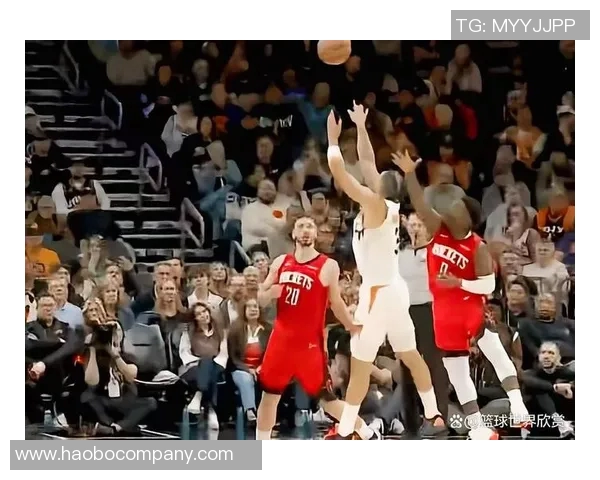 外线双星闪耀狄龙三分全中阿伦稳健发挥助力球队上半场表现