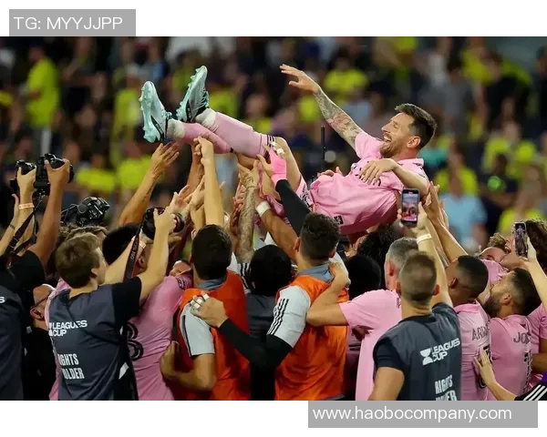 阿根廷队在迈阿密国际基地举行首场训练备战新赛季