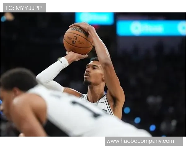 文班与赫夫封盖数据对比赫夫总盖帽领先但出场时间少于文班