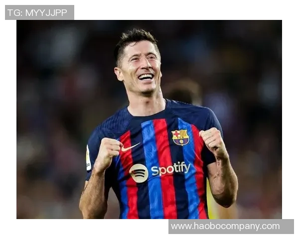 莱万静待巴萨未来决定将影响下赛季职业规划