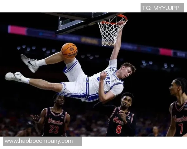 弗拉格谈成就与胜利:专注于球队表现而非个人荣誉 弗拉格谈成就与胜利:专注于球队表现而非个人荣誉