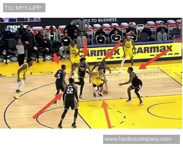 科尔强调无球体系需具备马卡或水花级别球员以优化战术布局